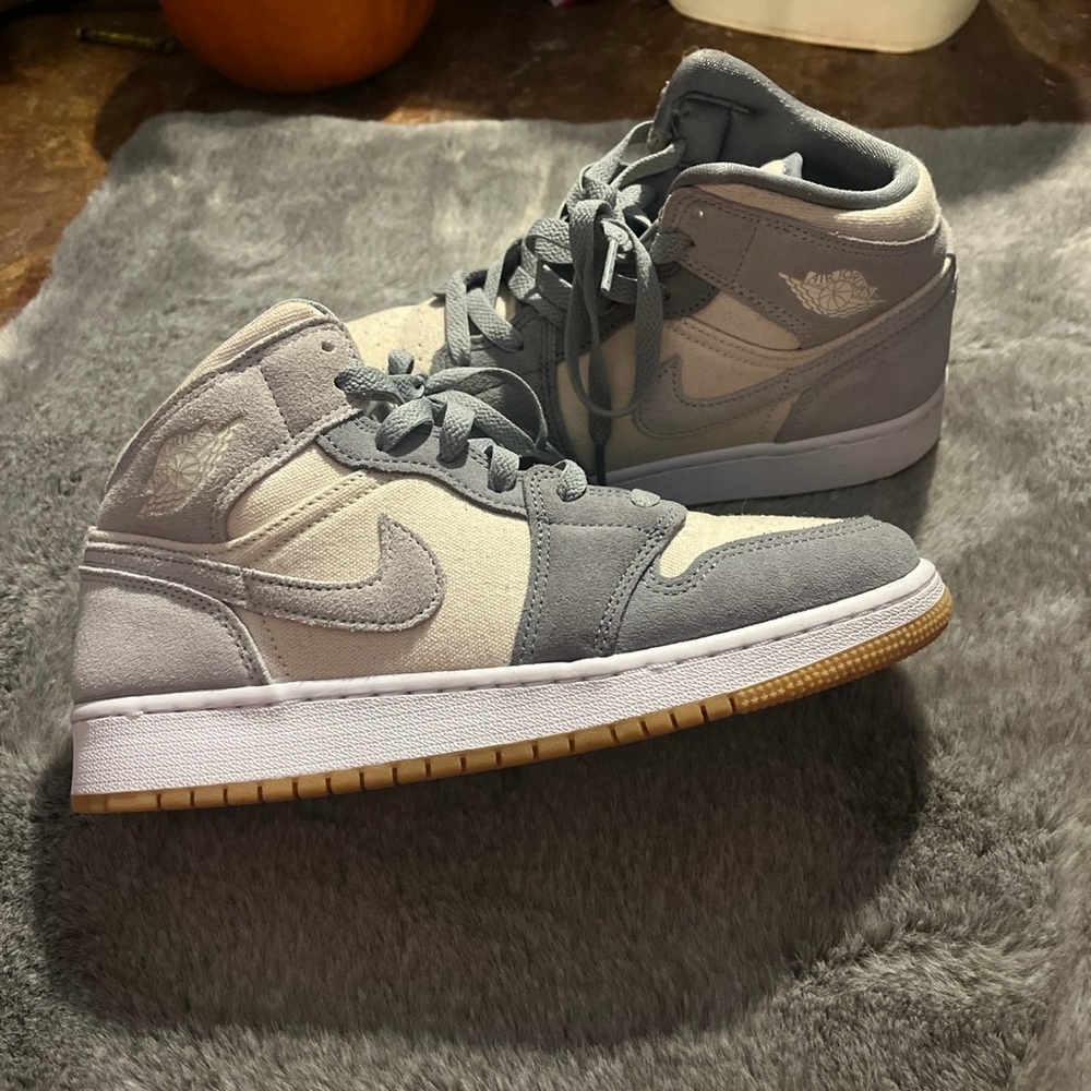 Air Jordan 1 coconut milk